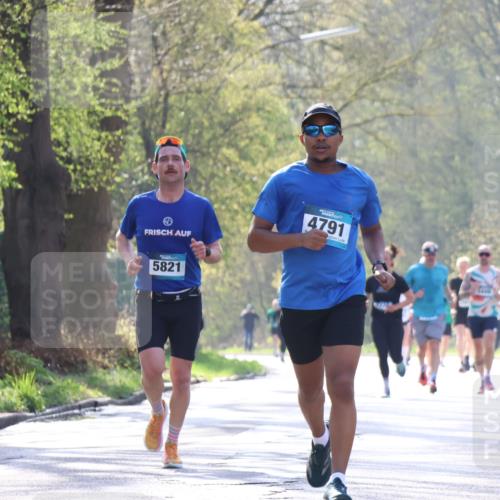 12.04.2026 - 45. Internationalen Wilhelmsburger Insellauf Yannick Fuchs http://msf.ph/oto/9482082 12.04.2026 10:22:36 Laufen 4791, 5821 meine-sportfotos.de