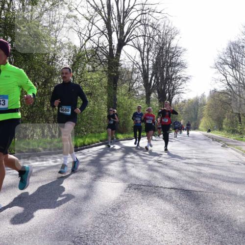 12.04.2026 - 45. Internationalen Wilhelmsburger Insellauf Yannick Fuchs http://msf.ph/oto/9482124 12.04.2026 10:30:24 Laufen 2633, 4680, 3381, 5034, 3380 meine-sportfotos.de