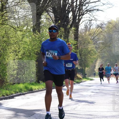 12.04.2026 - 45. Internationalen Wilhelmsburger Insellauf Yannick Fuchs http://msf.ph/oto/9482125 12.04.2026 10:22:39 Laufen 4791, 5821 meine-sportfotos.de