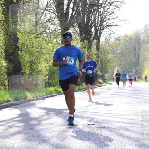 12.04.2026 - 45. Internationalen Wilhelmsburger Insellauf Yannick Fuchs http://msf.ph/oto/9482130 12.04.2026 10:22:40 Laufen 791, 5821 meine-sportfotos.de