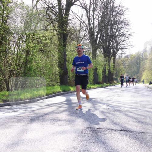 12.04.2026 - 45. Internationalen Wilhelmsburger Insellauf Yannick Fuchs http://msf.ph/oto/9482162 12.04.2026 10:22:42 Laufen 582 meine-sportfotos.de