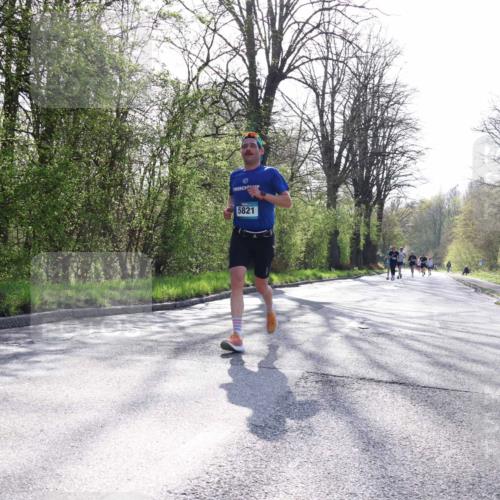 12.04.2026 - 45. Internationalen Wilhelmsburger Insellauf Yannick Fuchs http://msf.ph/oto/9482173 12.04.2026 10:22:43 Laufen 5821 meine-sportfotos.de