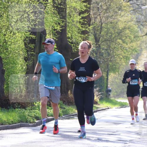 12.04.2026 - 45. Internationalen Wilhelmsburger Insellauf Yannick Fuchs http://msf.ph/oto/9482179 12.04.2026 10:22:46 Laufen 4378, 2504, 398, 3323 meine-sportfotos.de