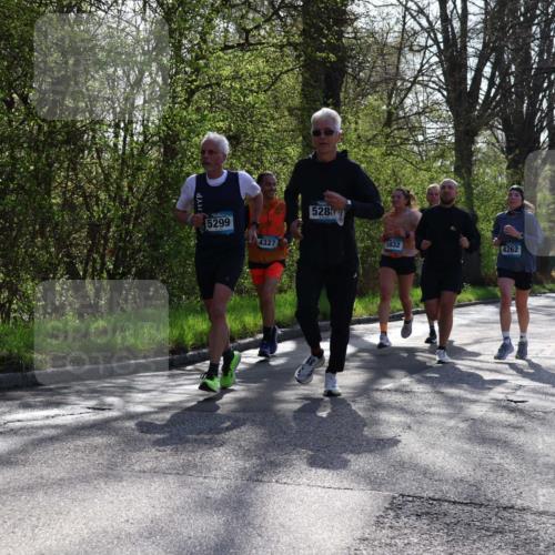12.04.2026 - 45. Internationalen Wilhelmsburger Insellauf Yannick Fuchs http://msf.ph/oto/9482180 12.04.2026 10:30:28 Laufen 5299, 4327, 528, 5832, 4262 meine-sportfotos.de
