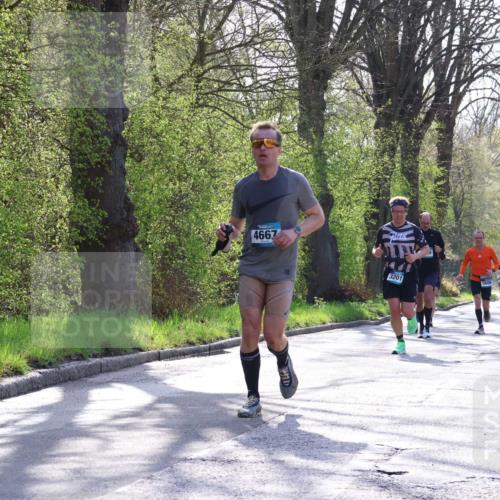 12.04.2026 - 45. Internationalen Wilhelmsburger Insellauf Yannick Fuchs http://msf.ph/oto/9482223 12.04.2026 10:30:32 Laufen 4667, 3201 meine-sportfotos.de