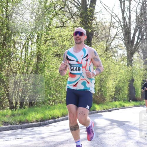 12.04.2026 - 45. Internationalen Wilhelmsburger Insellauf Yannick Fuchs http://msf.ph/oto/9482260 12.04.2026 10:22:53 Laufen 5449, 2504 meine-sportfotos.de