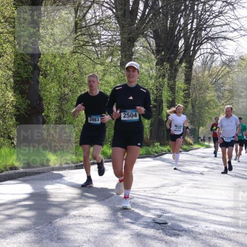 12.04.2026 - 45. Internationalen Wilhelmsburger Insellauf Yannick Fuchs http://msf.ph/oto/9482285 12.04.2026 10:22:55 Laufen 3983, 2504, 3323, 3327 meine-sportfotos.de
