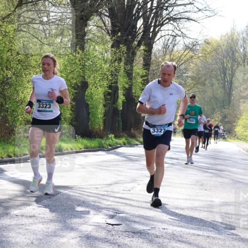 12.04.2026 - 45. Internationalen Wilhelmsburger Insellauf Yannick Fuchs http://msf.ph/oto/9482326 12.04.2026 10:22:58 Laufen 3323, 3327, 2892 meine-sportfotos.de