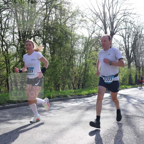 12.04.2026 - 45. Internationalen Wilhelmsburger Insellauf Yannick Fuchs http://msf.ph/oto/9482361 12.04.2026 10:23:00 Laufen 3323, 3327 meine-sportfotos.de
