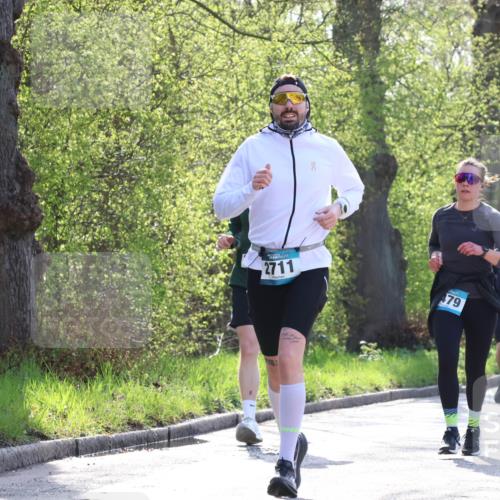 12.04.2026 - 45. Internationalen Wilhelmsburger Insellauf Yannick Fuchs http://msf.ph/oto/9482410 12.04.2026 10:30:48 Laufen 2711, 79, 28, 5038, 418 meine-sportfotos.de