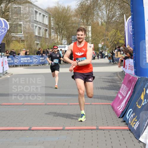 12.04.2026 - 45. Internationalen Wilhelmsburger Insellauf Strokosch-Dieckow http://msf.ph/oto/9482411 12.04.2026 12:48:21 Ziel 5607, 5364 meine-sportfotos.de
