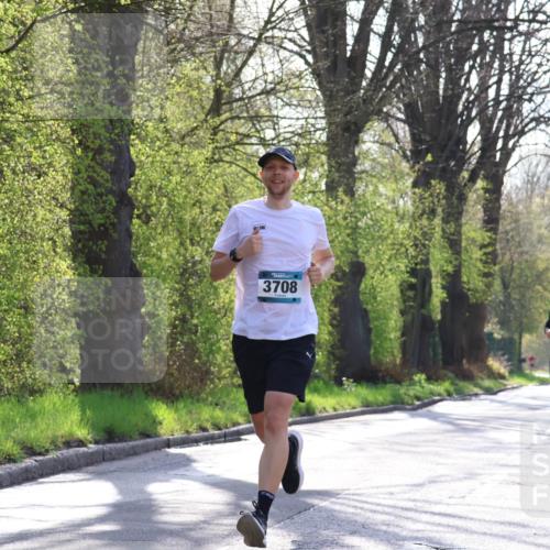 12.04.2026 - 45. Internationalen Wilhelmsburger Insellauf Yannick Fuchs http://msf.ph/oto/9482441 12.04.2026 10:23:06 Laufen 3708, 5764 meine-sportfotos.de