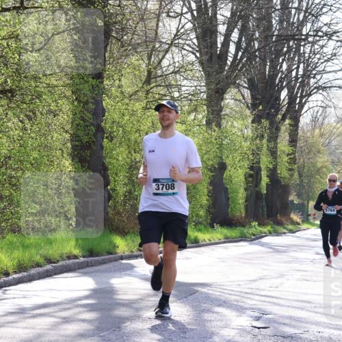12.04.2026 - 45. Internationalen Wilhelmsburger Insellauf Yannick Fuchs http://msf.ph/oto/9482443 12.04.2026 10:23:07 Laufen 3708, 5764, 2093 meine-sportfotos.de