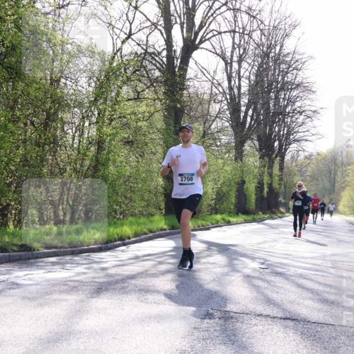 12.04.2026 - 45. Internationalen Wilhelmsburger Insellauf Yannick Fuchs http://msf.ph/oto/9482451 12.04.2026 10:23:07 Laufen 3708, 5764 meine-sportfotos.de