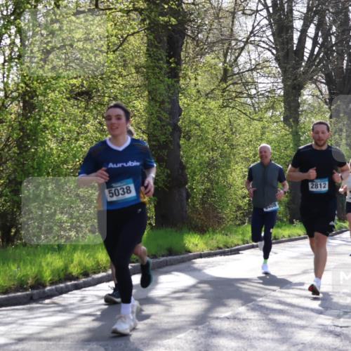 12.04.2026 - 45. Internationalen Wilhelmsburger Insellauf Yannick Fuchs http://msf.ph/oto/9482487 12.04.2026 10:30:54 Laufen 5038, 408, 2812, 3991 meine-sportfotos.de
