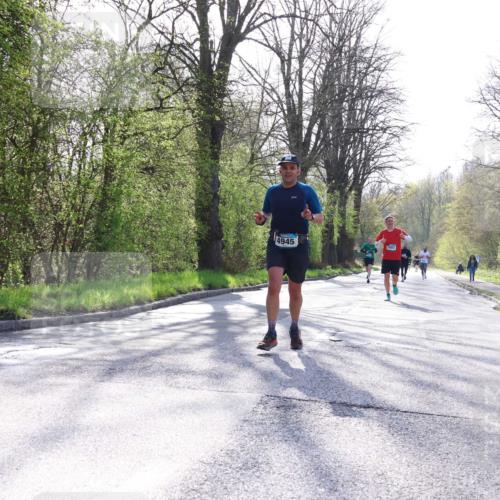 12.04.2026 - 45. Internationalen Wilhelmsburger Insellauf Yannick Fuchs http://msf.ph/oto/9482522 12.04.2026 10:23:13 Laufen 4945, 2893 meine-sportfotos.de