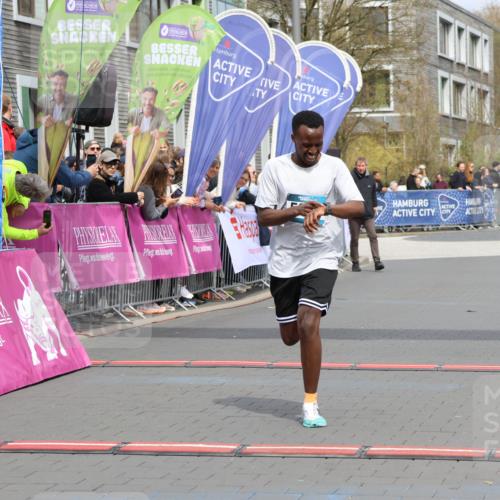 12.04.2026 - 45. Internationalen Wilhelmsburger Insellauf Strokosch-Dieckow http://msf.ph/oto/9482525 12.04.2026 12:48:34 Ziel 5853 meine-sportfotos.de