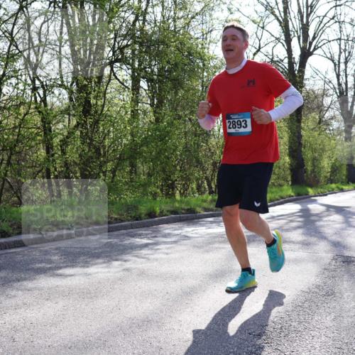 12.04.2026 - 45. Internationalen Wilhelmsburger Insellauf Yannick Fuchs http://msf.ph/oto/9482573 12.04.2026 10:23:17 Laufen 2893 meine-sportfotos.de