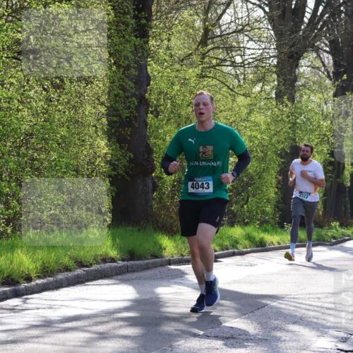 12.04.2026 - 45. Internationalen Wilhelmsburger Insellauf Yannick Fuchs http://msf.ph/oto/9482594 12.04.2026 10:23:19 Laufen 4043, 4322, 4127 meine-sportfotos.de