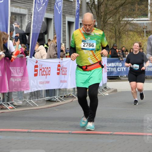 12.04.2026 - 45. Internationalen Wilhelmsburger Insellauf Strokosch-Dieckow http://msf.ph/oto/9482738 12.04.2026 13:24:07 Ziel 2766, 5622 meine-sportfotos.de
