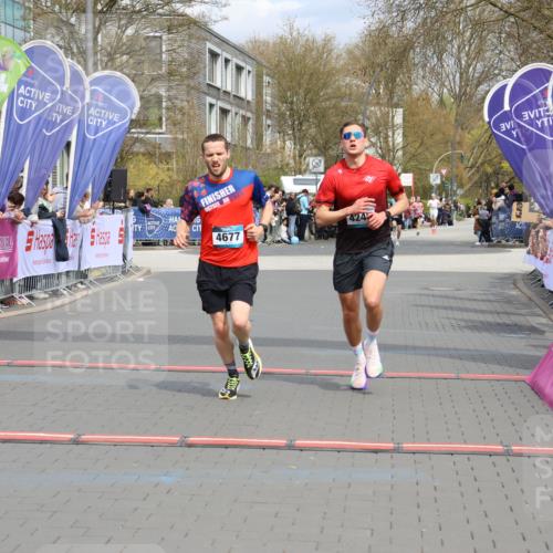 12.04.2026 - 45. Internationalen Wilhelmsburger Insellauf Strokosch-Dieckow http://msf.ph/oto/9482744 12.04.2026 12:49:00 Ziel 4677, 4240 meine-sportfotos.de