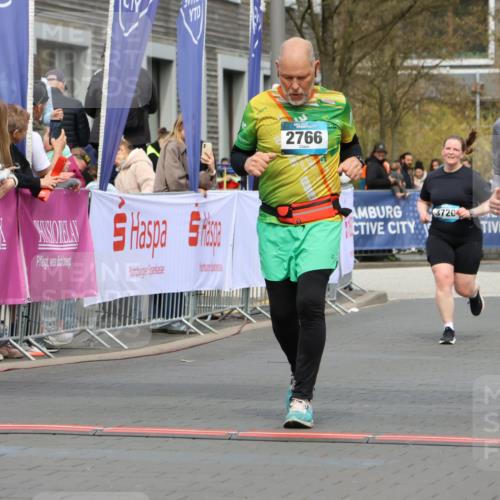 12.04.2026 - 45. Internationalen Wilhelmsburger Insellauf Strokosch-Dieckow http://msf.ph/oto/9482750 12.04.2026 13:24:07 Ziel 2766, 5622 meine-sportfotos.de