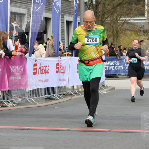 12.04.2026 - 45. Internationalen Wilhelmsburger Insellauf Strokosch-Dieckow http://msf.ph/oto/9482762 12.04.2026 13:24:07 Ziel 2766, 5622 meine-sportfotos.de