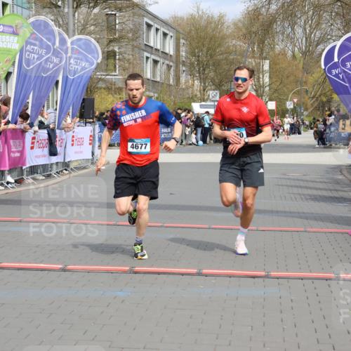 12.04.2026 - 45. Internationalen Wilhelmsburger Insellauf Strokosch-Dieckow http://msf.ph/oto/9482789 12.04.2026 12:49:00 Ziel 4677, 4240 meine-sportfotos.de
