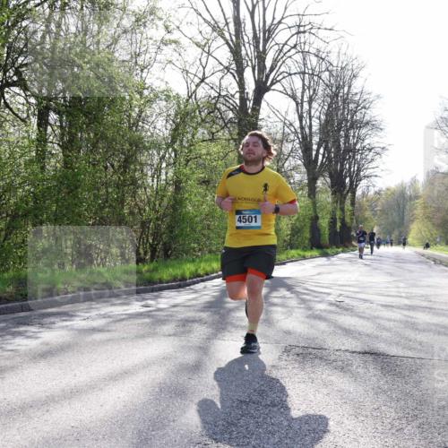 12.04.2026 - 45. Internationalen Wilhelmsburger Insellauf Yannick Fuchs http://msf.ph/oto/9482834 12.04.2026 10:31:26 Laufen 4501 meine-sportfotos.de
