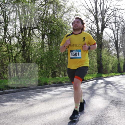 12.04.2026 - 45. Internationalen Wilhelmsburger Insellauf Yannick Fuchs http://msf.ph/oto/9482842 12.04.2026 10:31:27 Laufen 4501 meine-sportfotos.de