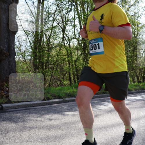 12.04.2026 - 45. Internationalen Wilhelmsburger Insellauf Yannick Fuchs http://msf.ph/oto/9482849 12.04.2026 10:31:27 Laufen 1501 meine-sportfotos.de