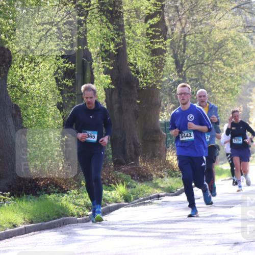 12.04.2026 - 45. Internationalen Wilhelmsburger Insellauf Yannick Fuchs http://msf.ph/oto/9482983 12.04.2026 10:31:40 Laufen 365, 5442, 2724, 2869, 4483 meine-sportfotos.de