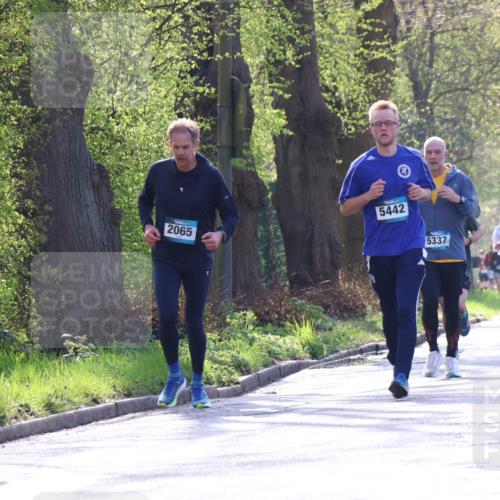 12.04.2026 - 45. Internationalen Wilhelmsburger Insellauf Yannick Fuchs http://msf.ph/oto/9482998 12.04.2026 10:31:41 Laufen 2065, 5442, 5337, 2724, 2 meine-sportfotos.de