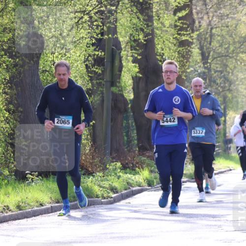 12.04.2026 - 45. Internationalen Wilhelmsburger Insellauf Yannick Fuchs http://msf.ph/oto/9483013 12.04.2026 10:31:42 Laufen 2065, 5442, 5337, 2724, 2869 meine-sportfotos.de