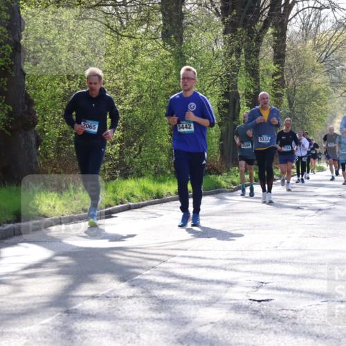 12.04.2026 - 45. Internationalen Wilhelmsburger Insellauf Yannick Fuchs http://msf.ph/oto/9483059 12.04.2026 10:31:45 Laufen 2065, 5442, 4483, 5337, 2500, 6654, 2724, 2869 meine-sportfotos.de
