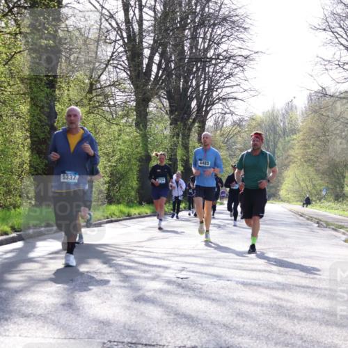 12.04.2026 - 45. Internationalen Wilhelmsburger Insellauf Yannick Fuchs http://msf.ph/oto/9483115 12.04.2026 10:31:51 Laufen 5337, 2724, 4483 meine-sportfotos.de