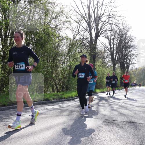 12.04.2026 - 45. Internationalen Wilhelmsburger Insellauf Yannick Fuchs http://msf.ph/oto/9483173 12.04.2026 10:31:56 Laufen 2724, 5654, 2869, 2263 meine-sportfotos.de