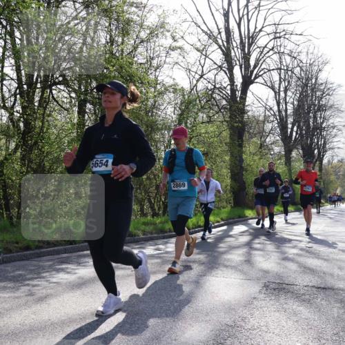 12.04.2026 - 45. Internationalen Wilhelmsburger Insellauf Yannick Fuchs http://msf.ph/oto/9483182 12.04.2026 10:31:56 Laufen 6654, 2869, 2262, 2263 meine-sportfotos.de