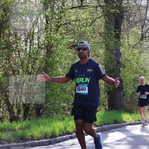 12.04.2026 - 45. Internationalen Wilhelmsburger Insellauf Yannick Fuchs http://msf.ph/oto/9483251 12.04.2026 10:32:02 Laufen 5, 5840, 4349 meine-sportfotos.de