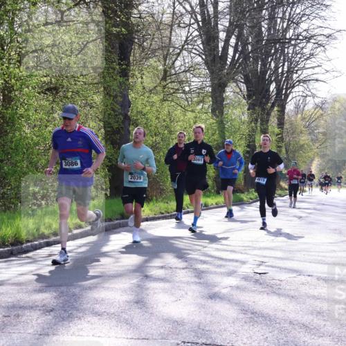 12.04.2026 - 45. Internationalen Wilhelmsburger Insellauf Yannick Fuchs http://msf.ph/oto/9483361 12.04.2026 10:32:12 Laufen 3086, 2039, 3091, 4615 meine-sportfotos.de