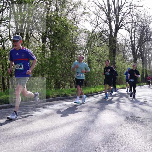 12.04.2026 - 45. Internationalen Wilhelmsburger Insellauf Yannick Fuchs http://msf.ph/oto/9483390 12.04.2026 10:32:14 Laufen 3086, 2039, 3091, 4615 meine-sportfotos.de