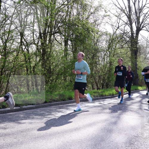 12.04.2026 - 45. Internationalen Wilhelmsburger Insellauf Yannick Fuchs http://msf.ph/oto/9483396 12.04.2026 10:32:15 Laufen 086, 2039, 27, 3091, 4615 meine-sportfotos.de