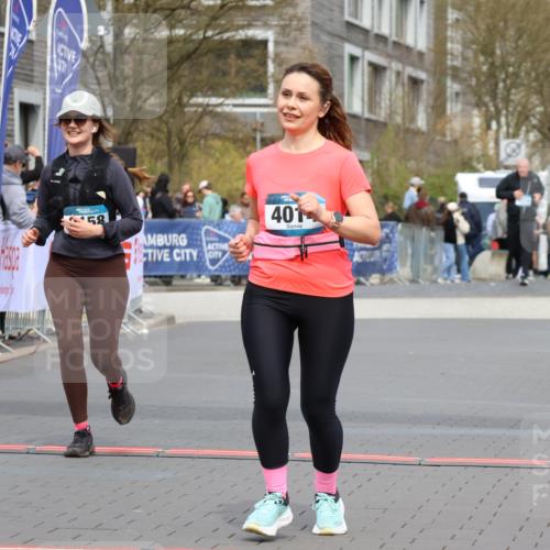 12.04.2026 - 45. Internationalen Wilhelmsburger Insellauf Strokosch-Dieckow http://msf.ph/oto/9483449 12.04.2026 13:23:05 Ziel 4014, 2158 meine-sportfotos.de