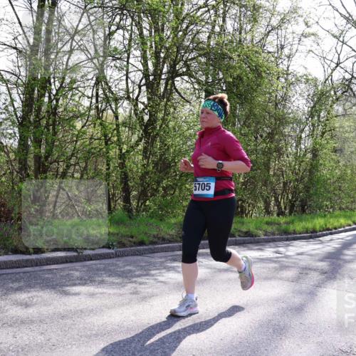 12.04.2026 - 45. Internationalen Wilhelmsburger Insellauf Yannick Fuchs http://msf.ph/oto/9483462 12.04.2026 10:32:20 Laufen 5705 meine-sportfotos.de