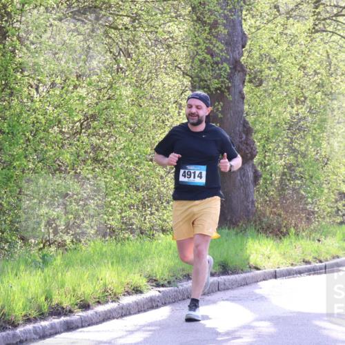 12.04.2026 - 45. Internationalen Wilhelmsburger Insellauf Yannick Fuchs http://msf.ph/oto/9483472 12.04.2026 10:32:23 Laufen 4914 meine-sportfotos.de