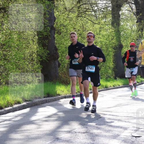 12.04.2026 - 45. Internationalen Wilhelmsburger Insellauf Yannick Fuchs http://msf.ph/oto/9483506 12.04.2026 10:32:28 Laufen 3419, 493, 3741, 4829, 279 meine-sportfotos.de