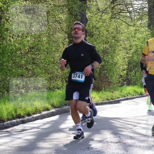 12.04.2026 - 45. Internationalen Wilhelmsburger Insellauf Yannick Fuchs http://msf.ph/oto/9483521 12.04.2026 10:32:29 Laufen 3741, 419, 3779 meine-sportfotos.de