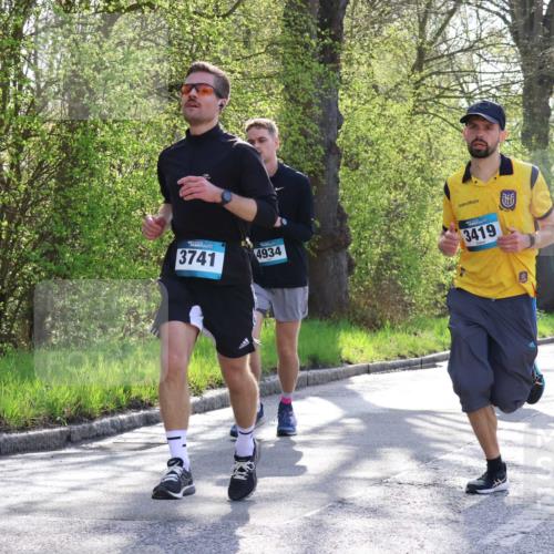 12.04.2026 - 45. Internationalen Wilhelmsburger Insellauf Yannick Fuchs http://msf.ph/oto/9483529 12.04.2026 10:32:29 Laufen 3741, 4934, 3419, 3779 meine-sportfotos.de
