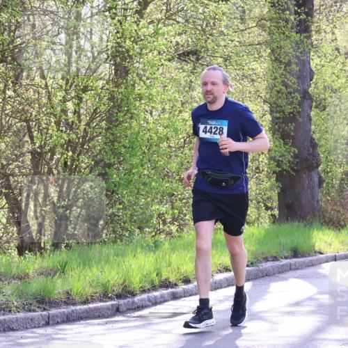 12.04.2026 - 45. Internationalen Wilhelmsburger Insellauf Yannick Fuchs http://msf.ph/oto/9483643 12.04.2026 10:32:41 Laufen 4428 meine-sportfotos.de