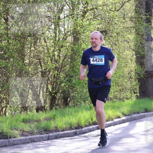 12.04.2026 - 45. Internationalen Wilhelmsburger Insellauf Yannick Fuchs http://msf.ph/oto/9483648 12.04.2026 10:32:41 Laufen 4428 meine-sportfotos.de